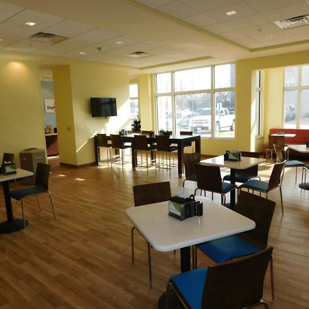 Days Inn & Suites By Wyndham Kearney Ne Ngoại thất bức ảnh