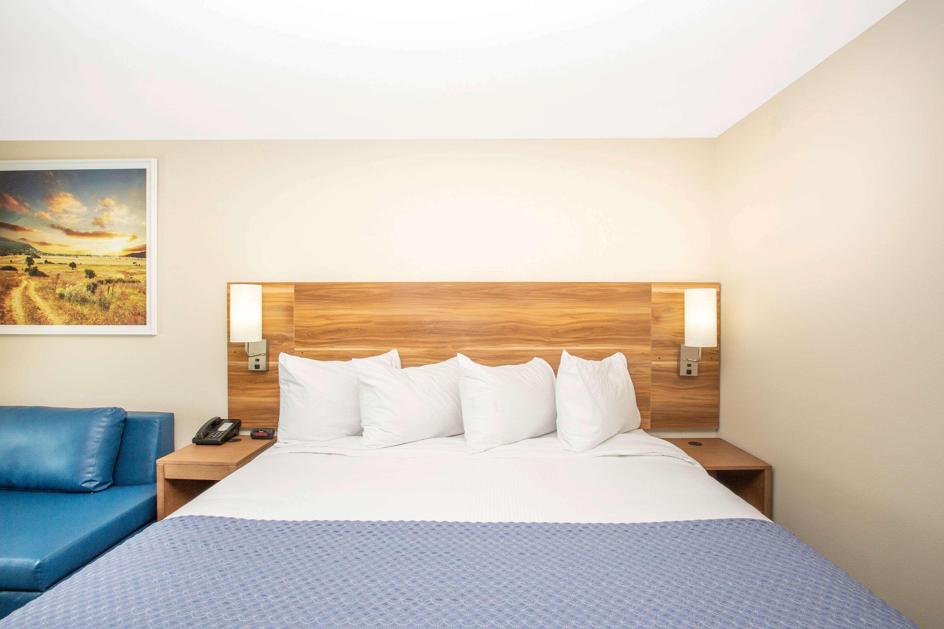 Days Inn & Suites By Wyndham Kearney Ne Ngoại thất bức ảnh