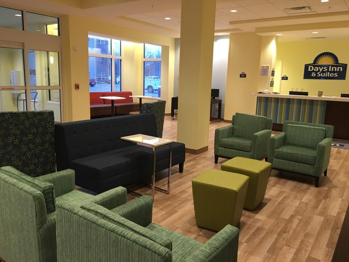 Days Inn & Suites By Wyndham Kearney Ne Ngoại thất bức ảnh