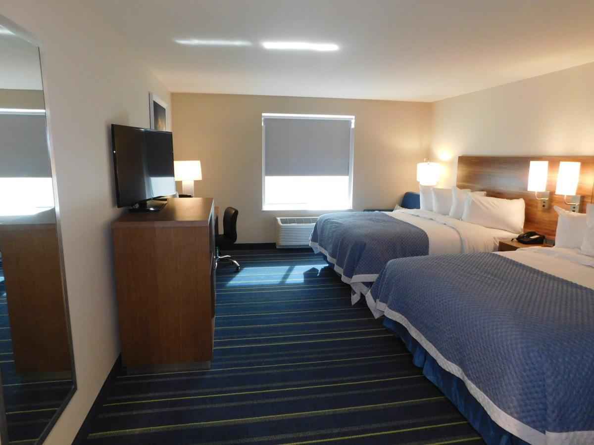 Days Inn & Suites By Wyndham Kearney Ne Ngoại thất bức ảnh