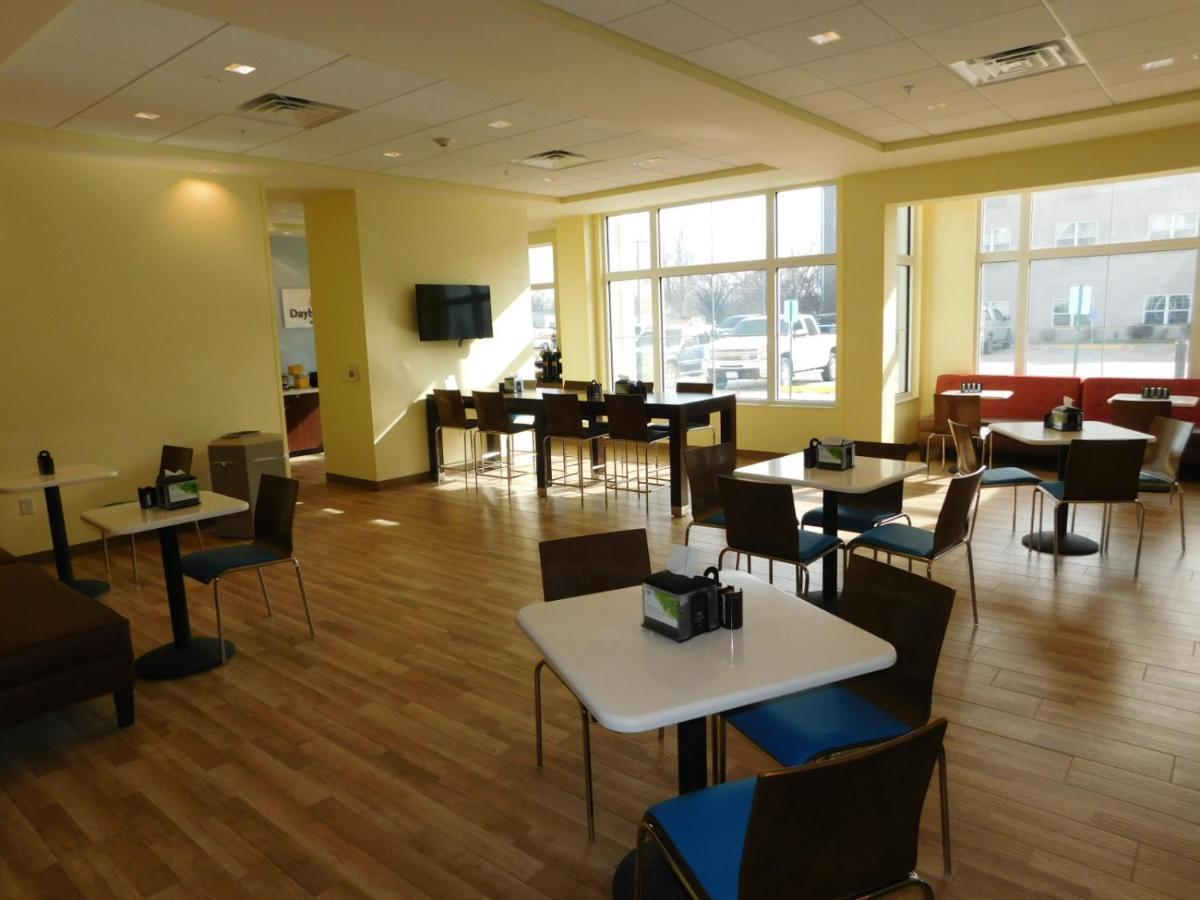 Days Inn & Suites By Wyndham Kearney Ne Ngoại thất bức ảnh